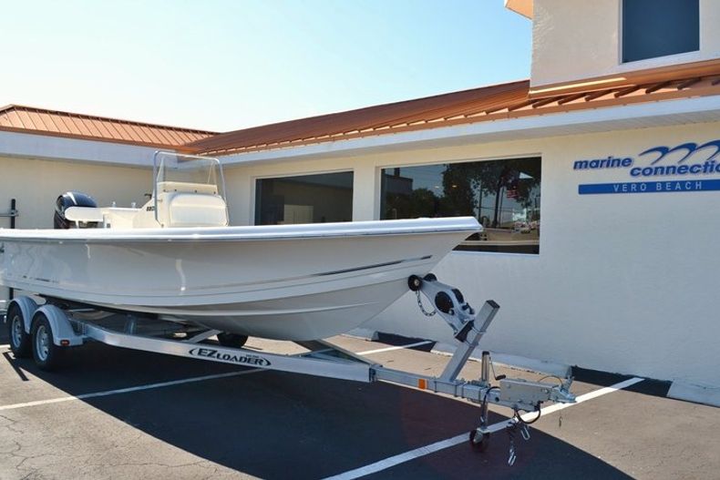 Thumbnail 1 for New 2014 Bulls Bay 2200 Bay Boat boat for sale in Vero Beach, FL
