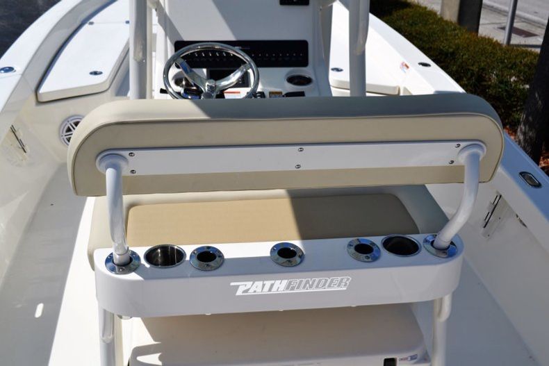 Thumbnail 8 for New 2020 Pathfinder 2400 TRS Bay Boat boat for sale in Vero Beach, FL