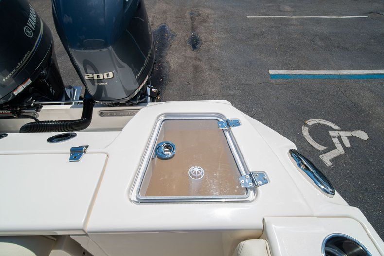 Thumbnail 18 for New 2020 Cobia 280 DC Dual Console boat for sale in West Palm Beach, FL