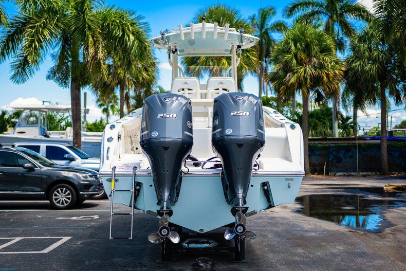 Thumbnail 6 for Used 2017 Cobia 277 Center Console boat for sale in West Palm Beach, FL