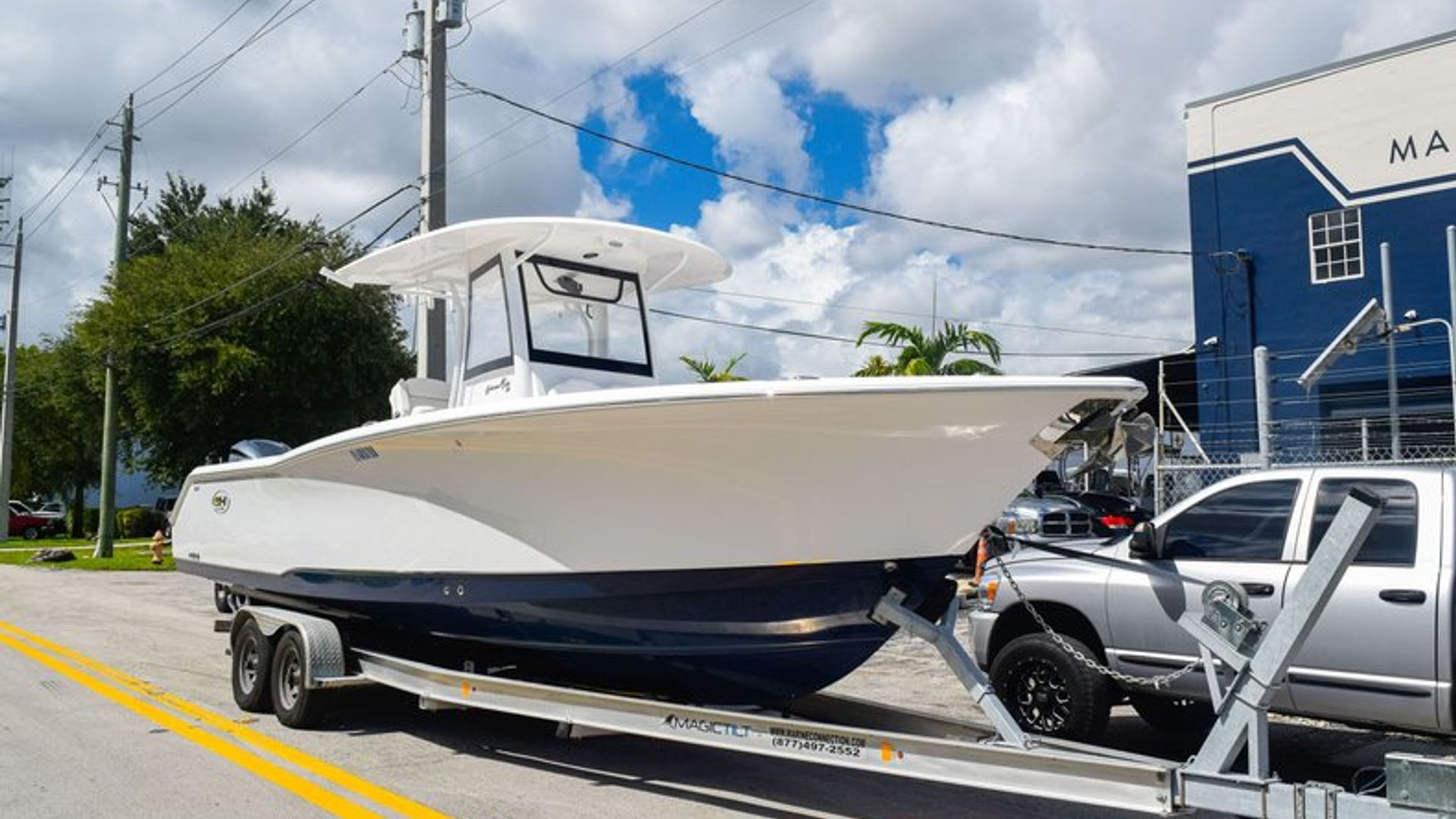 Used 2018 Sea Hunt 30 GAMEFISH #0323 image 2