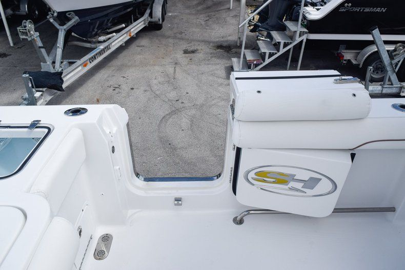 Thumbnail 18 for Used 2018 Sea Hunt 30 GAMEFISH boat for sale in Miami, FL