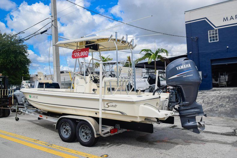 Thumbnail 5 for Used 2004 Scout 220 Bay Scout boat for sale in Miami, FL