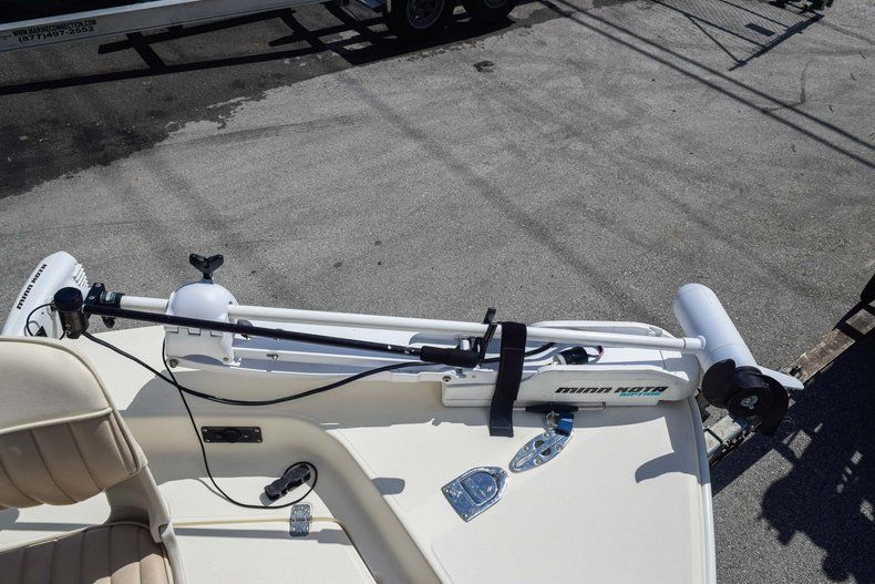 Thumbnail 40 for Used 2004 Scout 220 Bay Scout boat for sale in Miami, FL