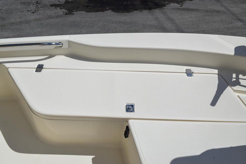 Thumbnail 36 for Used 2004 Scout 220 Bay Scout boat for sale in Miami, FL