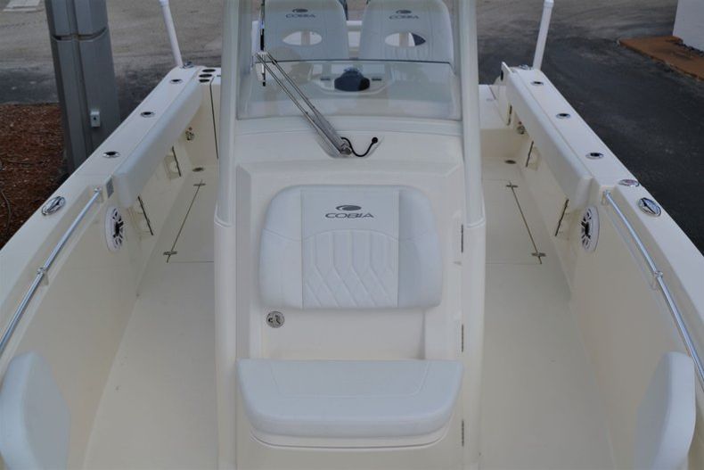 Thumbnail 16 for New 2020 Cobia 262 CC Center Console boat for sale in West Palm Beach, FL