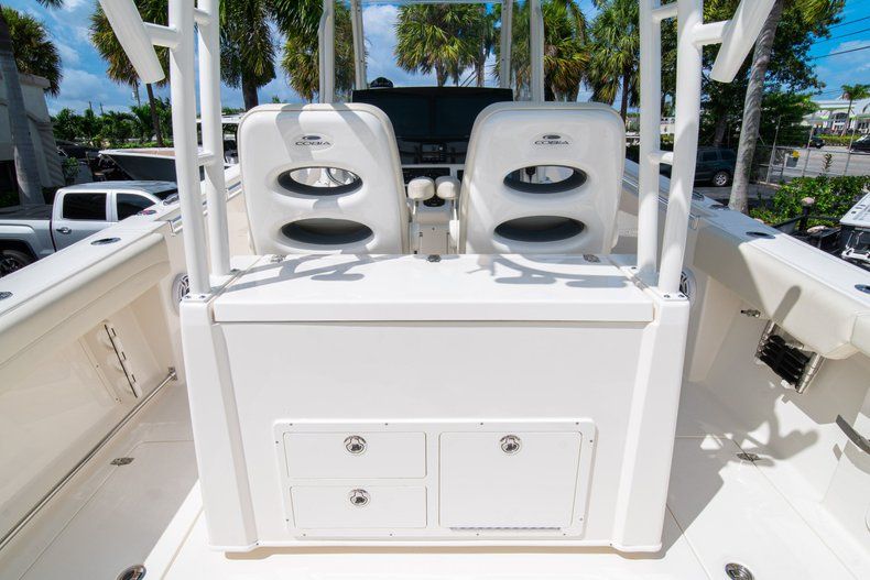 Thumbnail 17 for New 2020 Cobia 320 CC Center Console boat for sale in West Palm Beach, FL