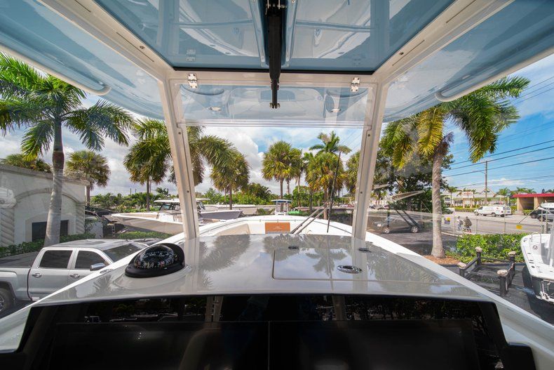 Thumbnail 32 for New 2020 Cobia 320 CC Center Console boat for sale in West Palm Beach, FL