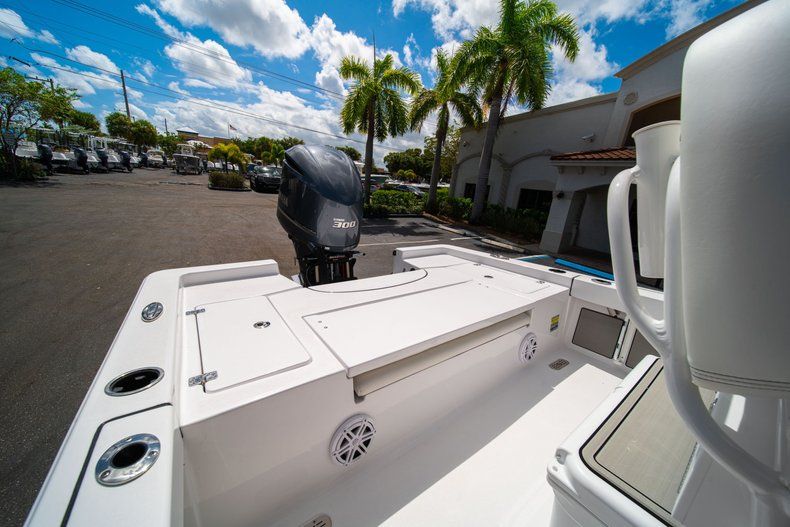 Thumbnail 9 for New 2020 Sportsman Masters 247 Bay Boat boat for sale in West Palm Beach, FL