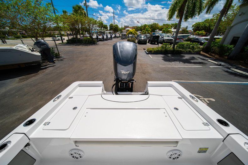 Thumbnail 11 for New 2020 Sportsman Masters 247 Bay Boat boat for sale in West Palm Beach, FL