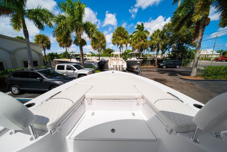 Thumbnail 34 for New 2020 Sportsman Masters 247 Bay Boat boat for sale in West Palm Beach, FL
