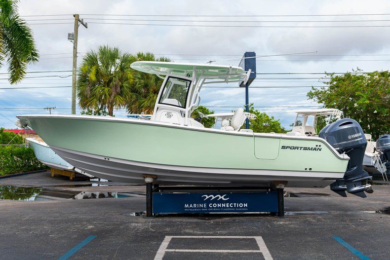 Thumbnail 4 for New 2020 Sportsman Open 252 Center Console boat for sale in Fort Lauderdale, FL