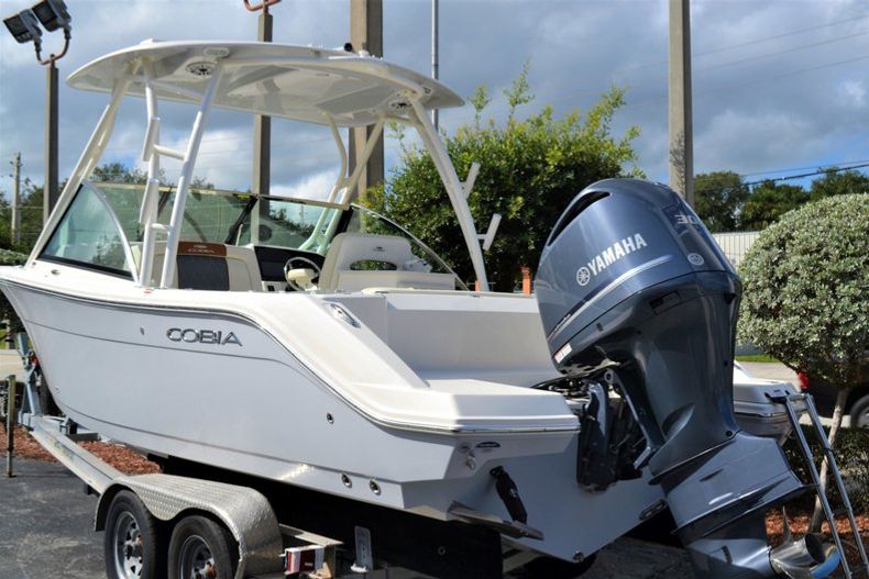 Thumbnail 3 for New 2020 Cobia 240 DC Dual Console boat for sale in Vero Beach, FL