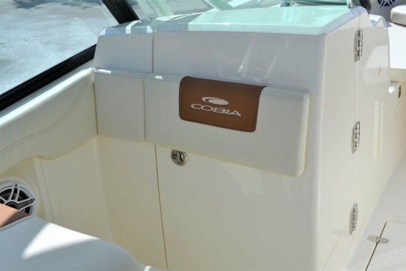 Thumbnail 23 for New 2020 Cobia 240 DC Dual Console boat for sale in Vero Beach, FL