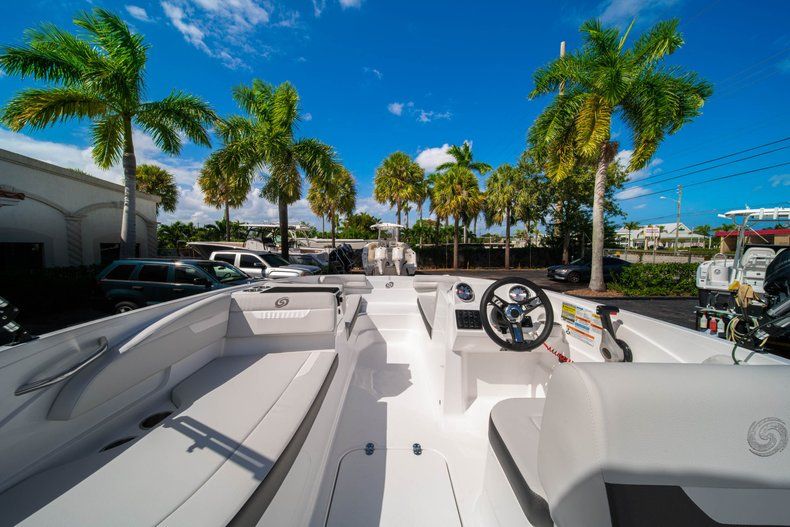 Thumbnail 8 for New 2020 Hurricane SS 185 OB boat for sale in West Palm Beach, FL