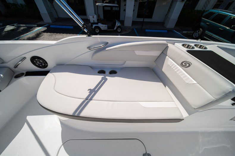 Thumbnail 12 for New 2020 Hurricane SS 185 OB boat for sale in West Palm Beach, FL