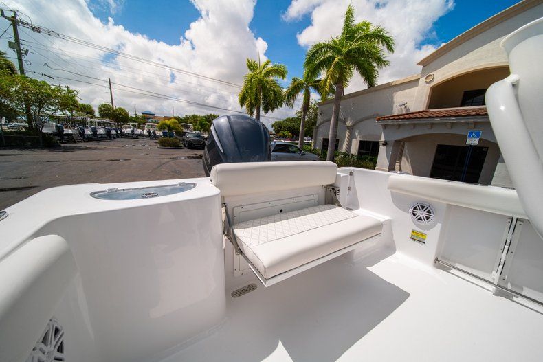 Thumbnail 14 for New 2020 Sportsman Open 232 Center Console boat for sale in West Palm Beach, FL