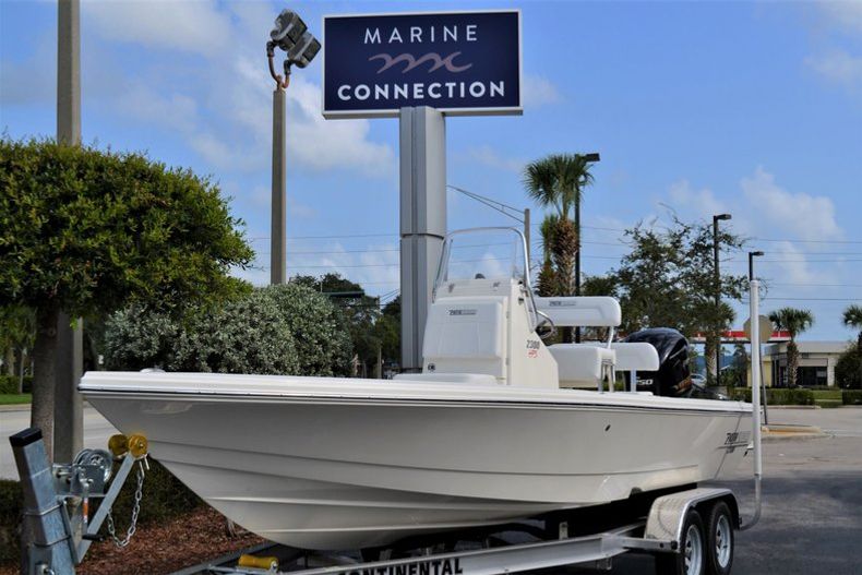 Thumbnail 1 for New 2020 Pathfinder 2300 HPS Bay Boat boat for sale in Vero Beach, FL