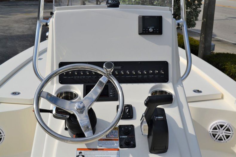 Thumbnail 12 for New 2020 Pathfinder 2300 HPS Bay Boat boat for sale in Vero Beach, FL