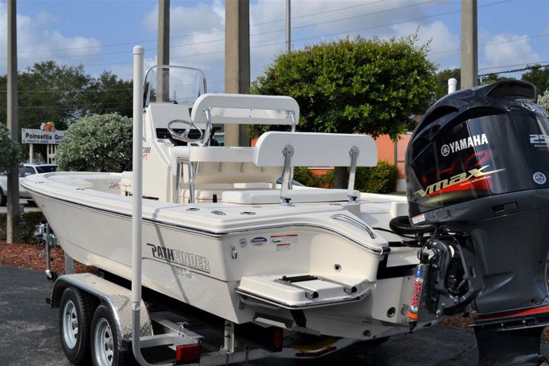 Thumbnail 3 for New 2020 Pathfinder 2300 HPS Bay Boat boat for sale in Vero Beach, FL