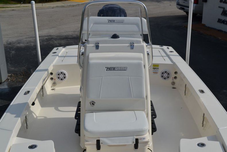 Thumbnail 15 for New 2020 Pathfinder 2300 HPS Bay Boat boat for sale in Vero Beach, FL
