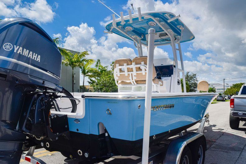 Thumbnail 6 for Used 2019 Sportsman Masters 247 Bay Boat boat for sale in Miami, FL