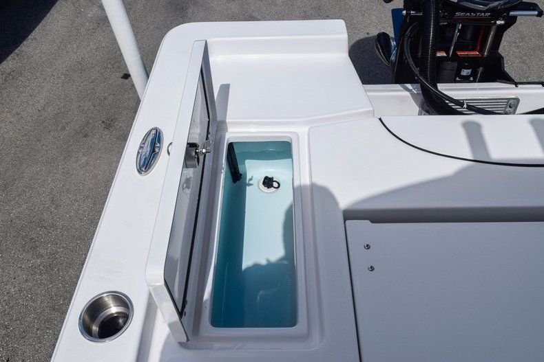 Thumbnail 10 for Used 2019 Sportsman Masters 247 Bay Boat boat for sale in Miami, FL