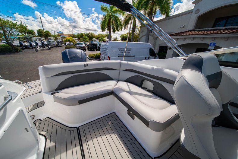 Thumbnail 10 for New 2020 Hurricane SD 2400 OB boat for sale in West Palm Beach, FL