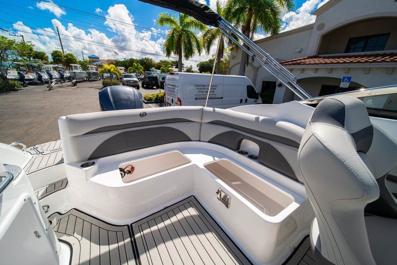 Thumbnail 11 for New 2020 Hurricane SD 2400 OB boat for sale in West Palm Beach, FL