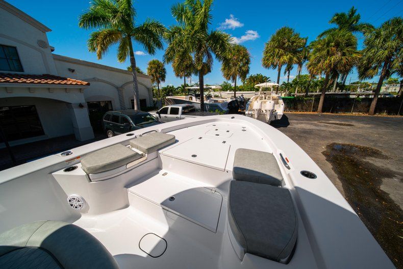 Thumbnail 39 for New 2020 Sportsman Masters 267 Bay Boat boat for sale in Stuart, FL