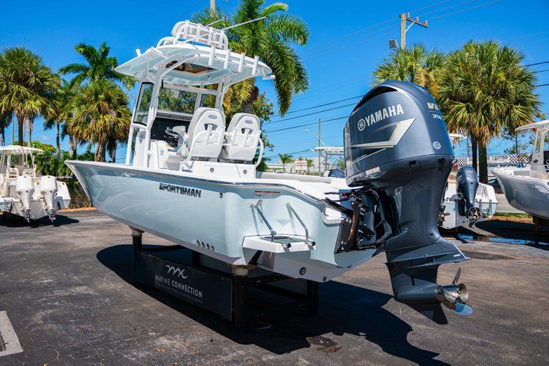 Thumbnail 5 for New 2020 Sportsman Masters 267 Bay Boat boat for sale in Stuart, FL