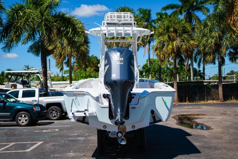 Thumbnail 6 for New 2020 Sportsman Masters 267 Bay Boat boat for sale in Stuart, FL