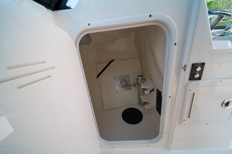 Thumbnail 41 for New 2020 Cobia 280 DC Dual Console boat for sale in Fort Lauderdale, FL
