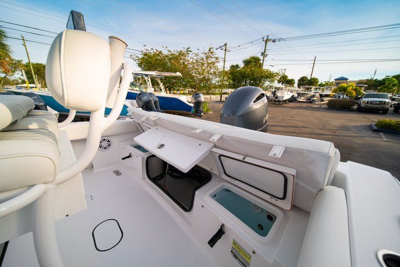 Thumbnail 13 for New 2020 Sportsman Heritage 211 Center Console boat for sale in Vero Beach, FL