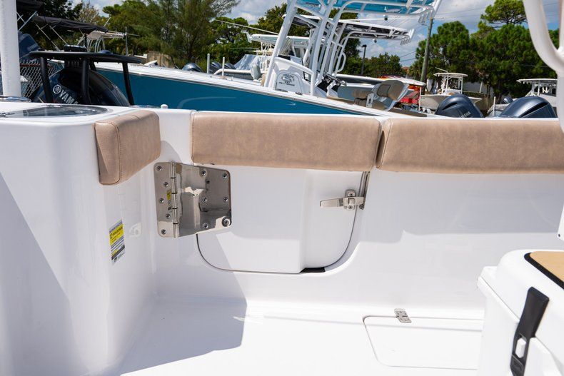 Thumbnail 16 for Used 2019 Sportsman Open 252 Center Console boat for sale in West Palm Beach, FL