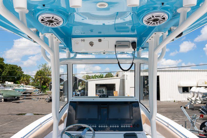 Thumbnail 12 for Used 2019 Sportsman Open 252 Center Console boat for sale in West Palm Beach, FL