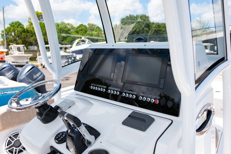 Thumbnail 17 for Used 2019 Sportsman Open 252 Center Console boat for sale in West Palm Beach, FL