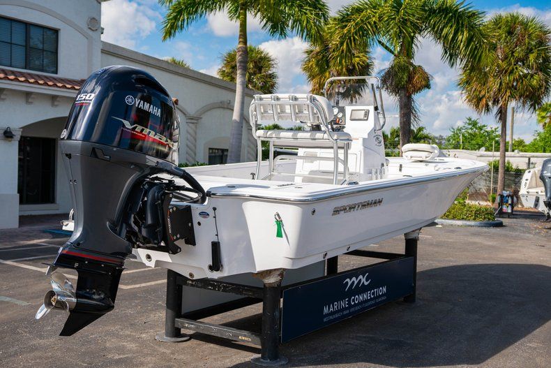 Thumbnail 7 for New 2020 Sportsman Tournament 214 SBX Bay Boat boat for sale in West Palm Beach, FL