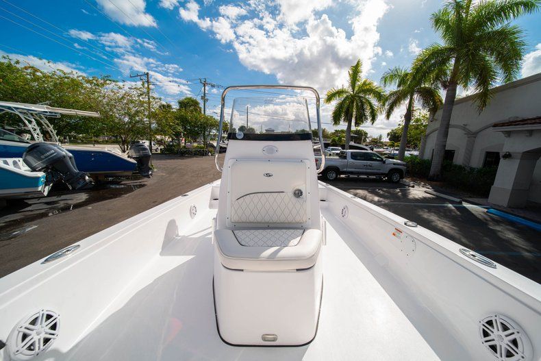 Thumbnail 27 for New 2020 Sportsman Tournament 214 SBX Bay Boat boat for sale in West Palm Beach, FL