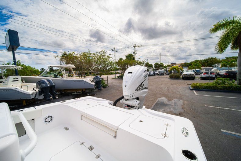 Thumbnail 13 for New 2020 Sportsman Masters 267OE Bay Boat boat for sale in West Palm Beach, FL