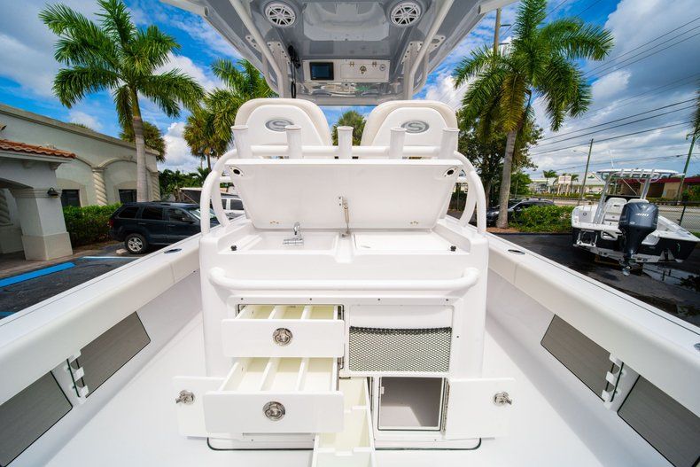 Thumbnail 19 for New 2020 Sportsman Masters 267OE Bay Boat boat for sale in West Palm Beach, FL