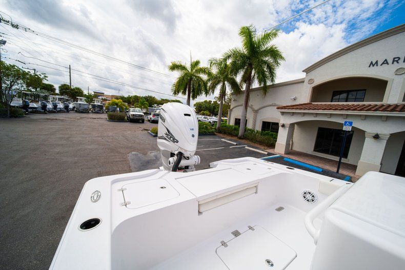 Thumbnail 9 for New 2020 Sportsman Masters 267OE Bay Boat boat for sale in West Palm Beach, FL