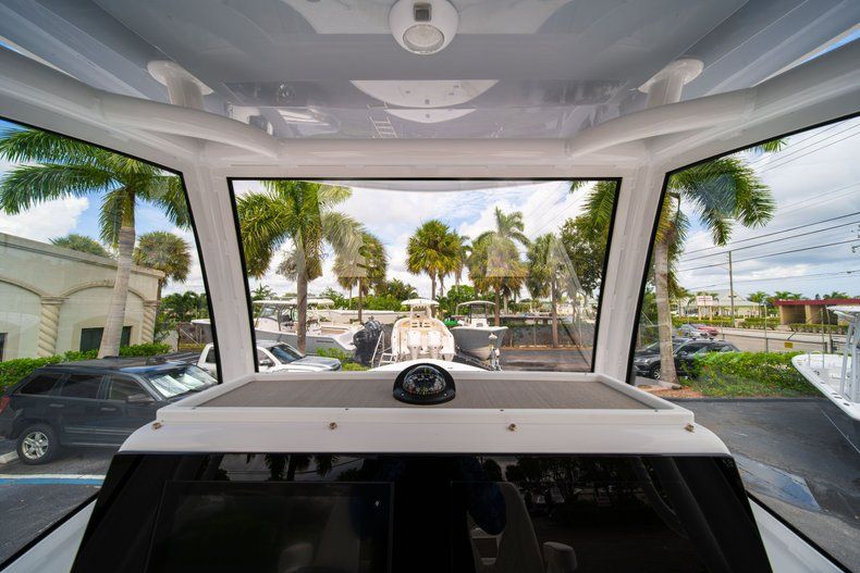Thumbnail 27 for New 2020 Sportsman Masters 267OE Bay Boat boat for sale in West Palm Beach, FL