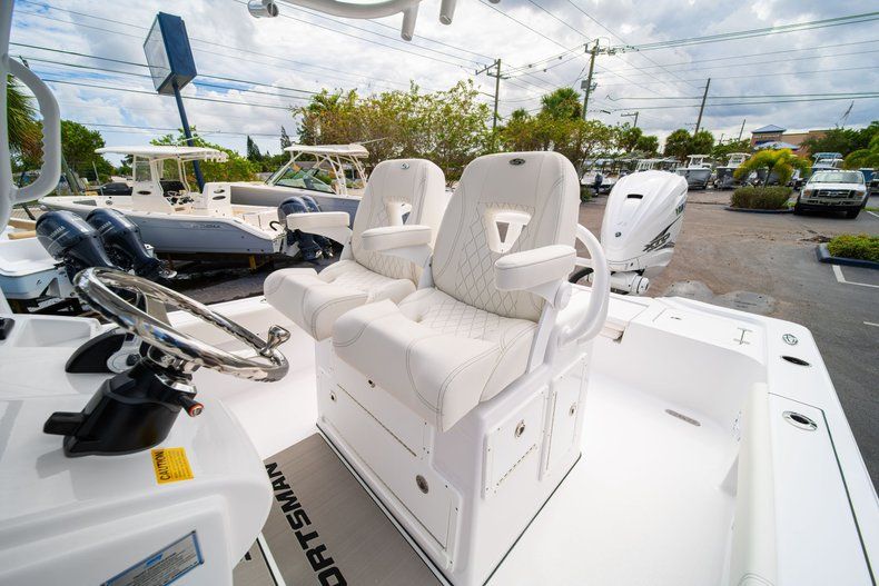 Thumbnail 32 for New 2020 Sportsman Masters 267OE Bay Boat boat for sale in West Palm Beach, FL