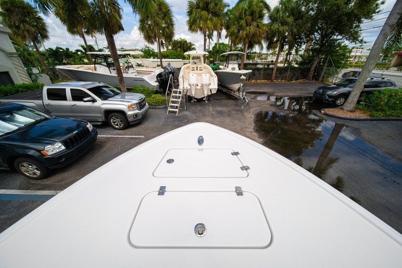 Thumbnail 37 for New 2020 Sportsman Masters 267OE Bay Boat boat for sale in West Palm Beach, FL