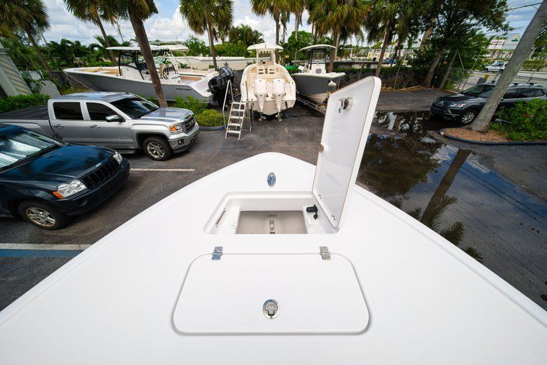 Thumbnail 39 for New 2020 Sportsman Masters 267OE Bay Boat boat for sale in West Palm Beach, FL