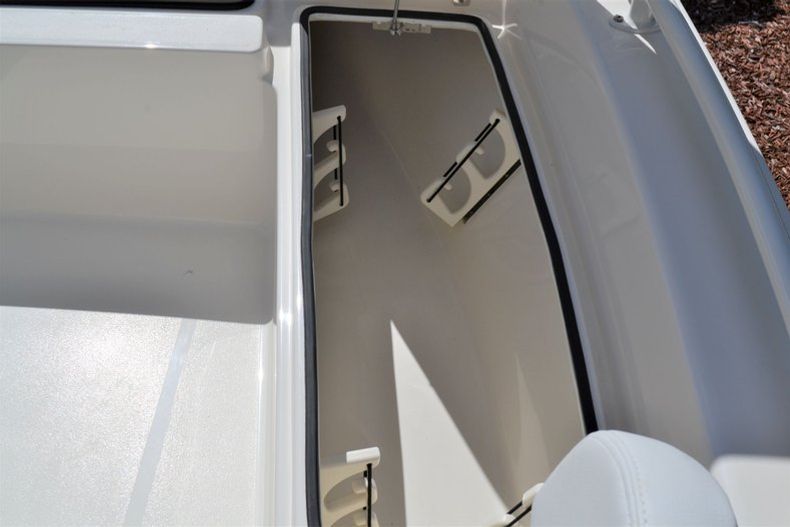 Thumbnail 16 for New 2020 Pathfinder 2200 TRS boat for sale in Vero Beach, FL