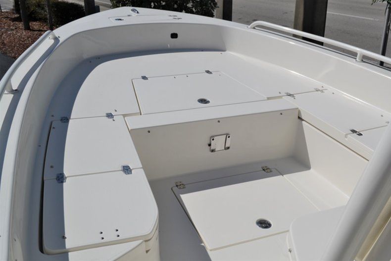 Thumbnail 13 for New 2020 Pathfinder 2600 TRS Bay Boat boat for sale in Vero Beach, FL