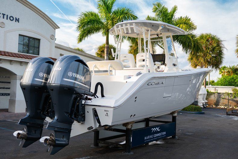 Thumbnail 7 for New 2020 Cobia 301 CC Center Console boat for sale in West Palm Beach, FL
