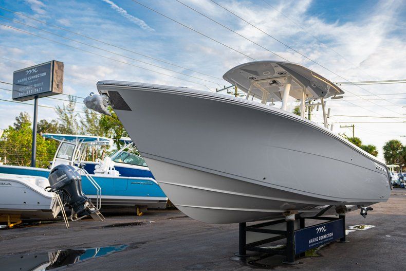 Thumbnail 3 for New 2020 Cobia 301 CC Center Console boat for sale in West Palm Beach, FL